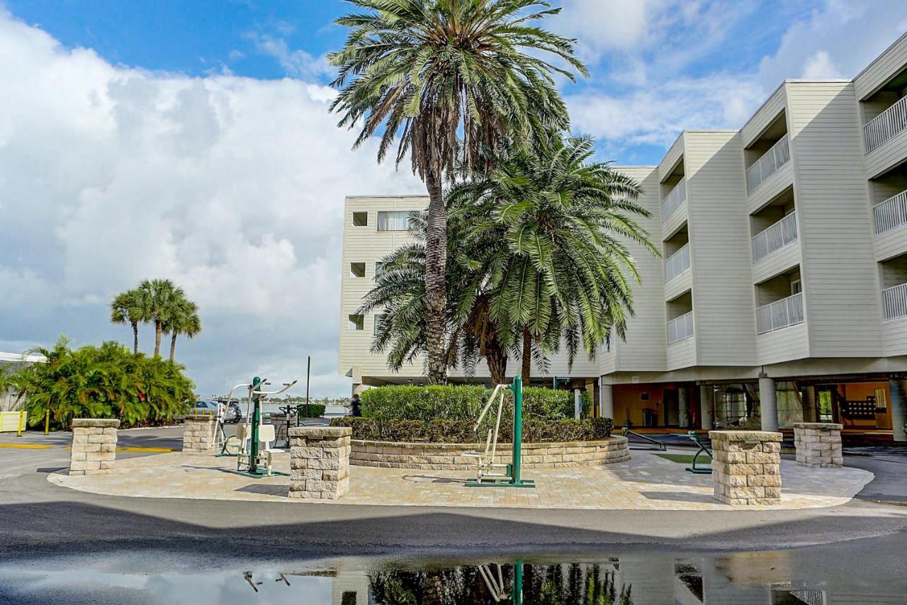 202-pool, Wifi, Close To Bucs Stadium