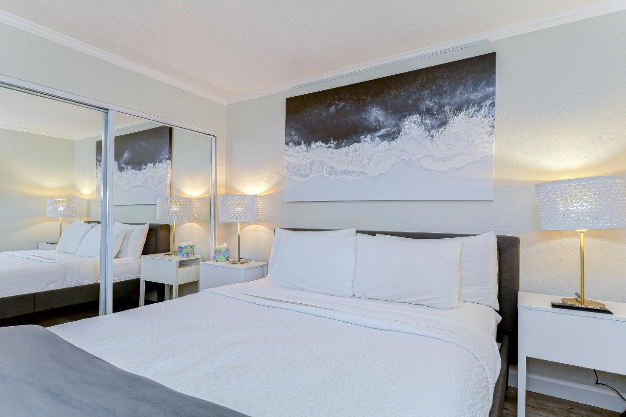 441-waterfront, Amazing Views, Wifi, Pool And Close To Bucs Stadium *