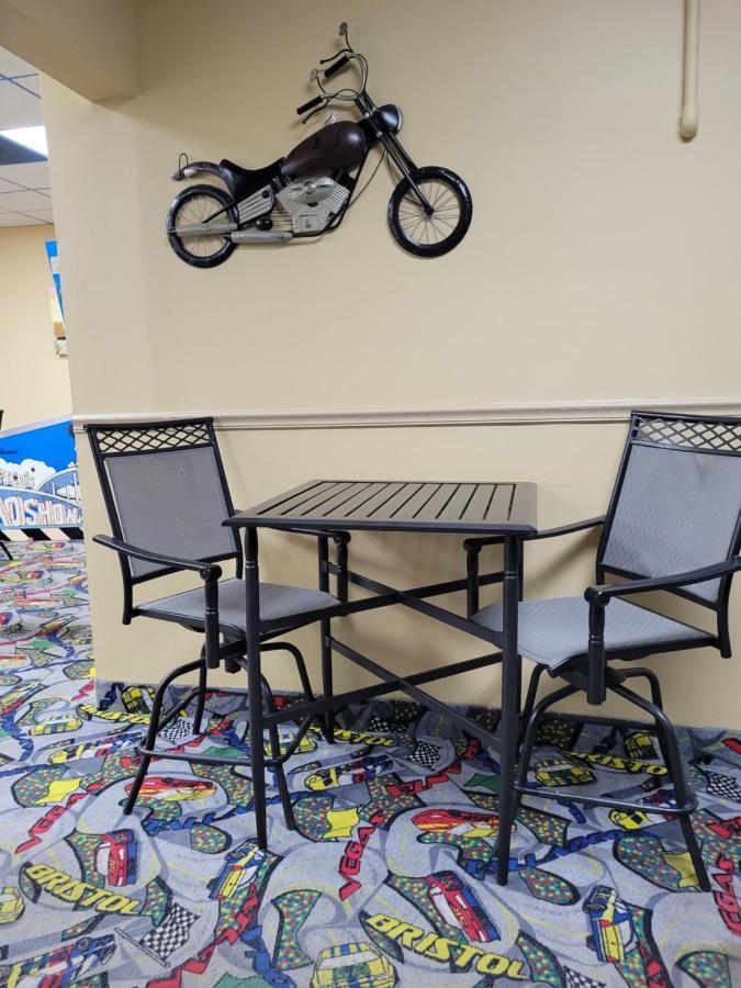 Getaway That's Fit For A Queen Apartment Daytona Beach