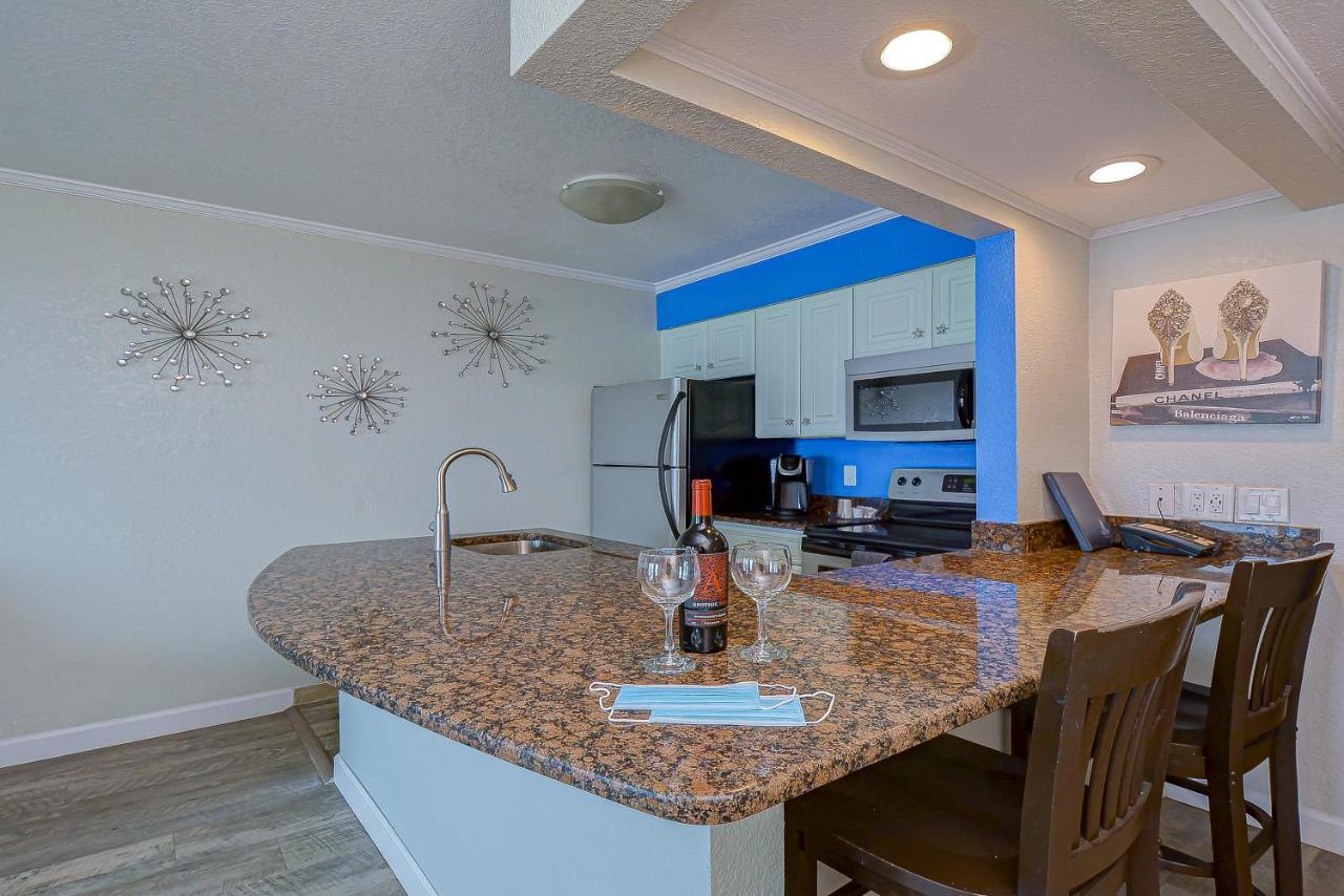 441-waterfront, Amazing Views, Wifi, Pool And Close To Bucs Stadium Tampa