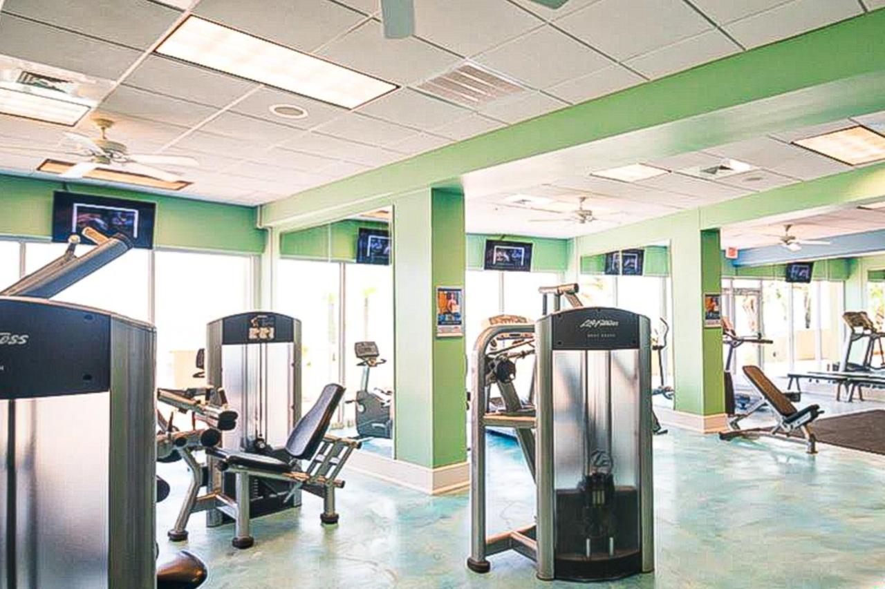 Boardwalk 2212 Studio