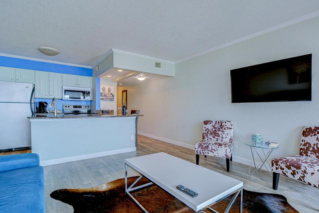 441-waterfront, Amazing Views, Wifi, Pool And Close To Bucs Stadium Tampa