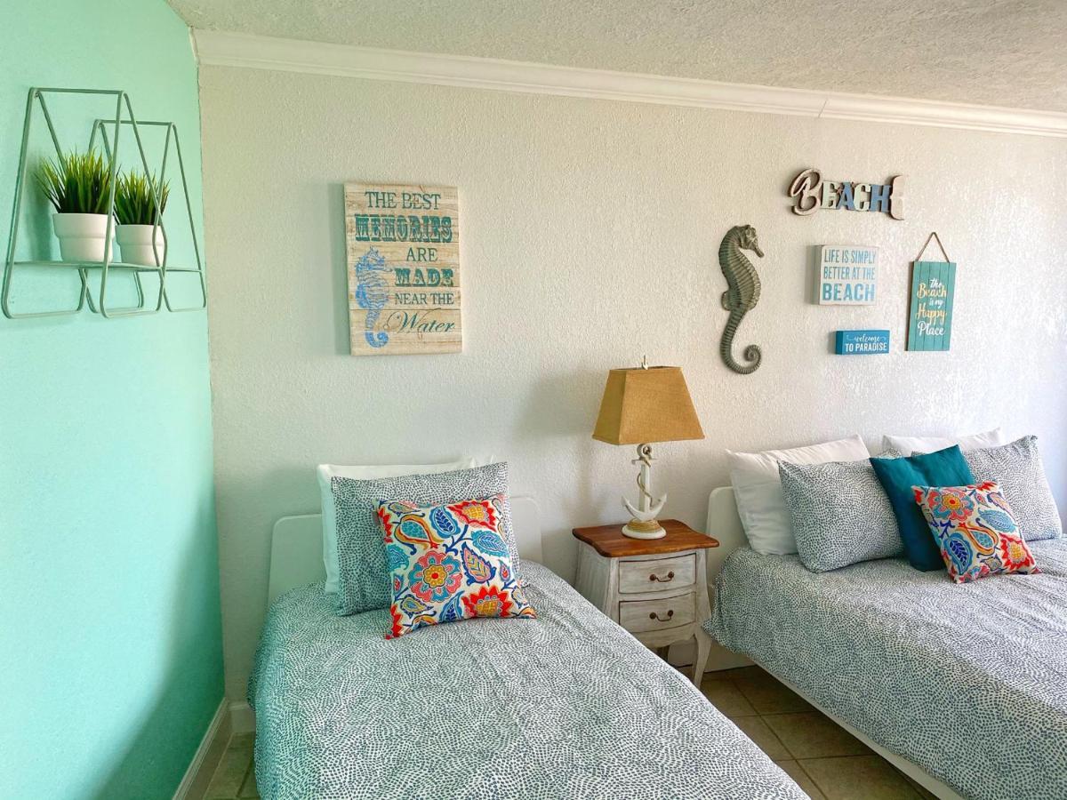 Hotel Pirates Cove Studios! 3*