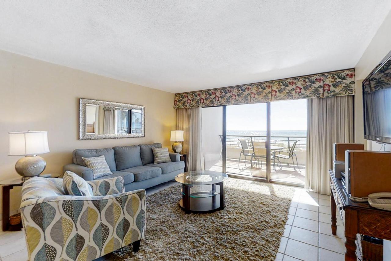 Emerald Towers Apartment *