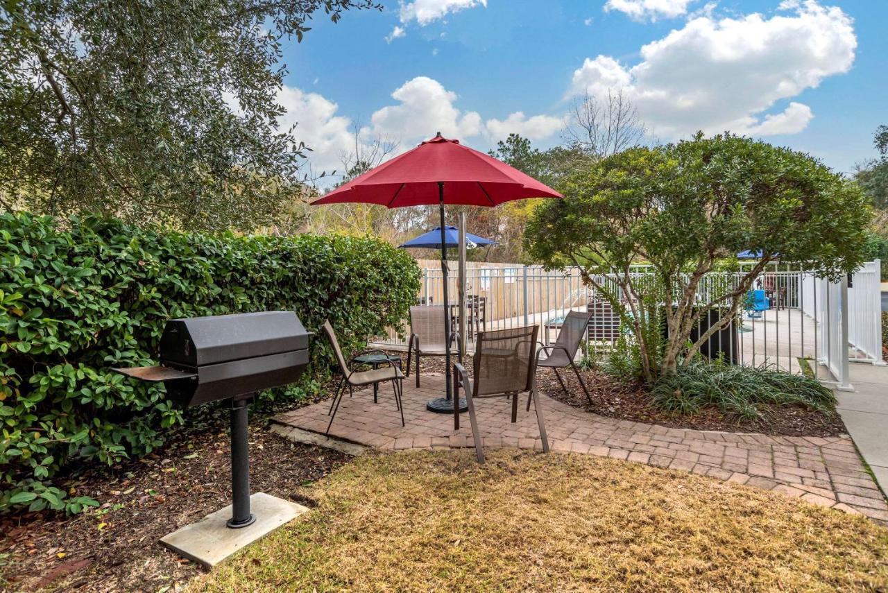Comfort Near Eglin Air Force Base Hotel