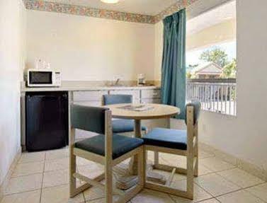 Hotel Ramada Limited And 2*