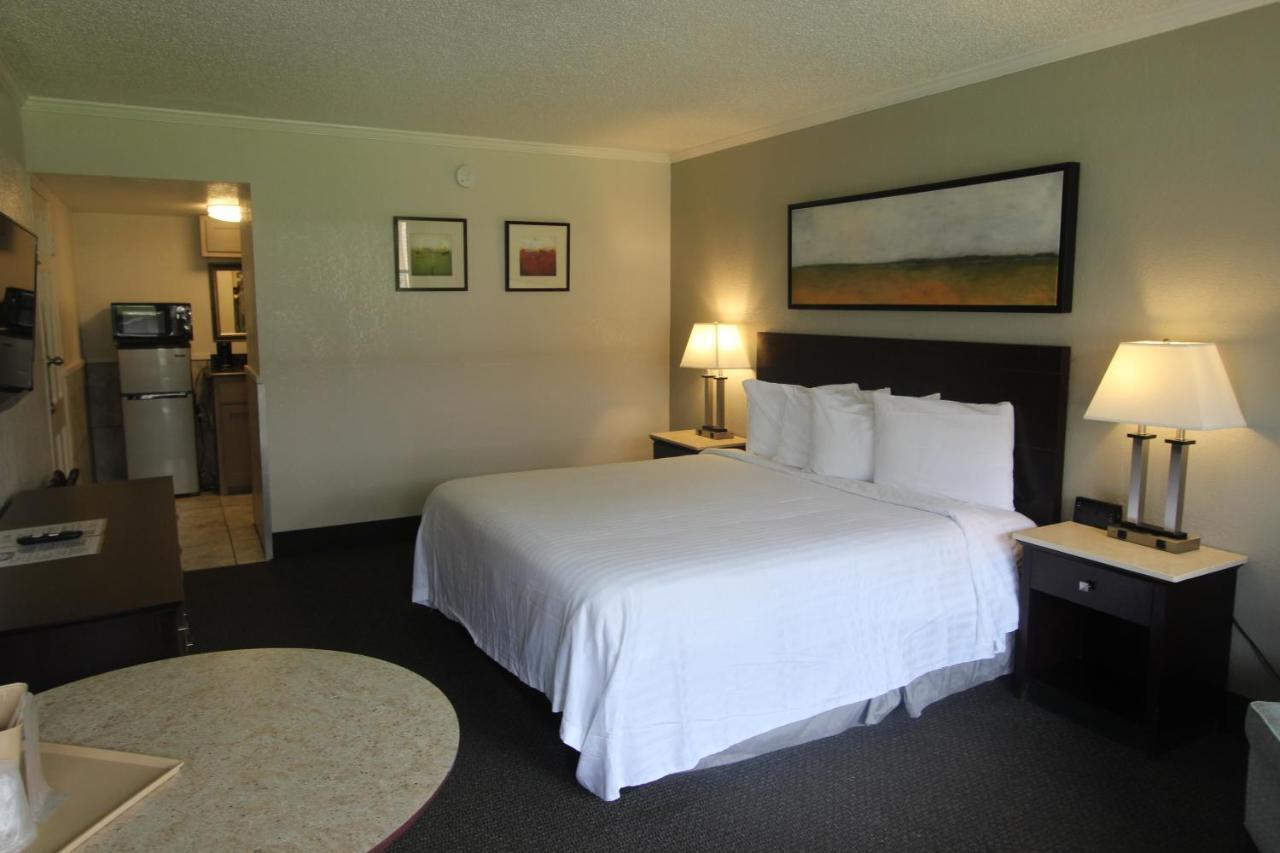 At Home Inn - Pensacola Motel 2*