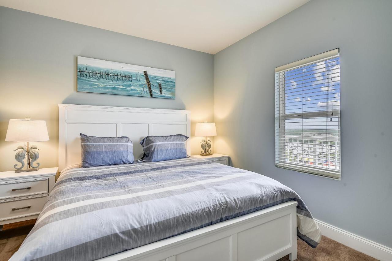 Laketown Wharf #1117 By Book That Holiday home