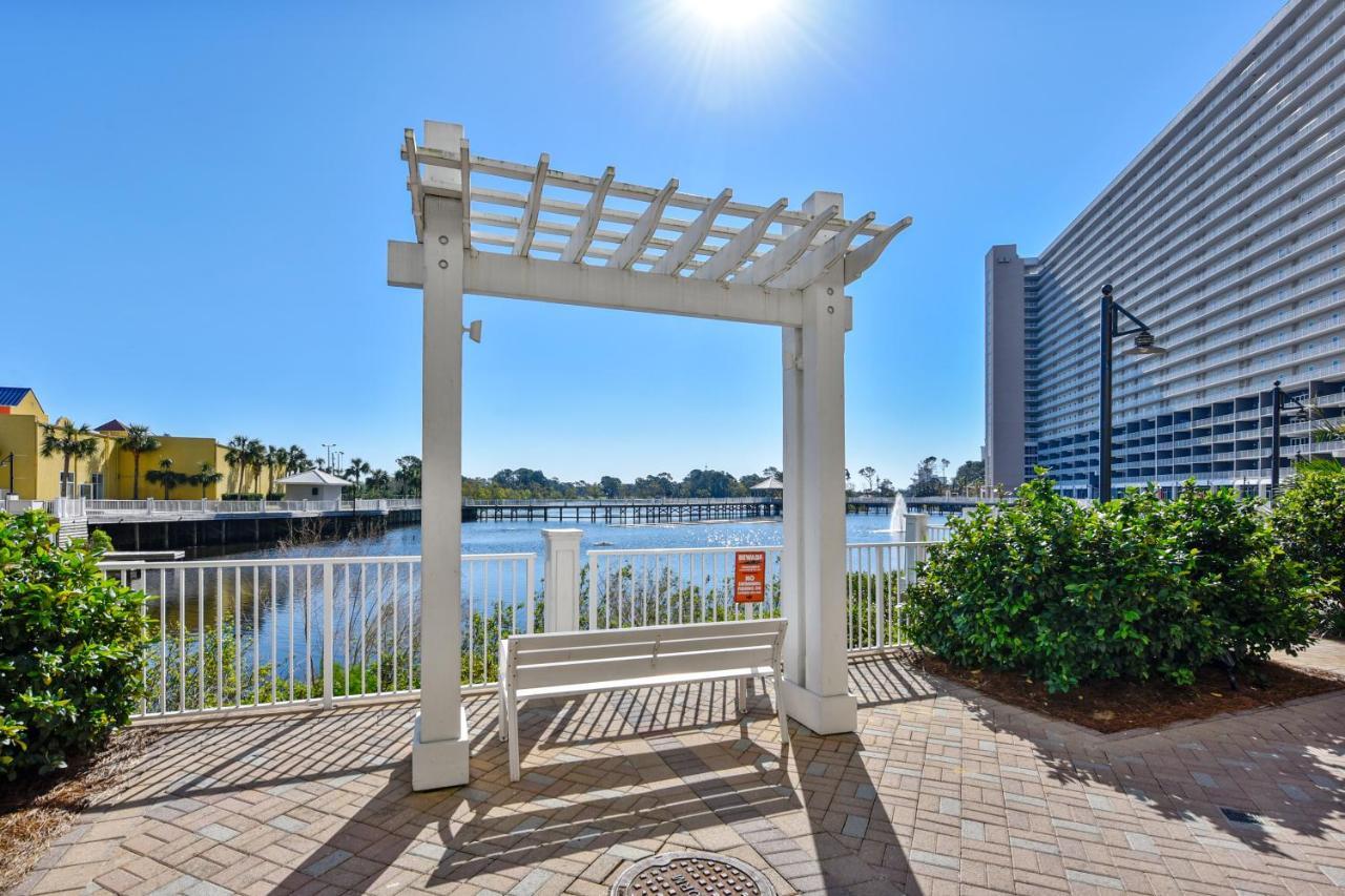 Laketown Wharf #1117 By Book That Holiday home *