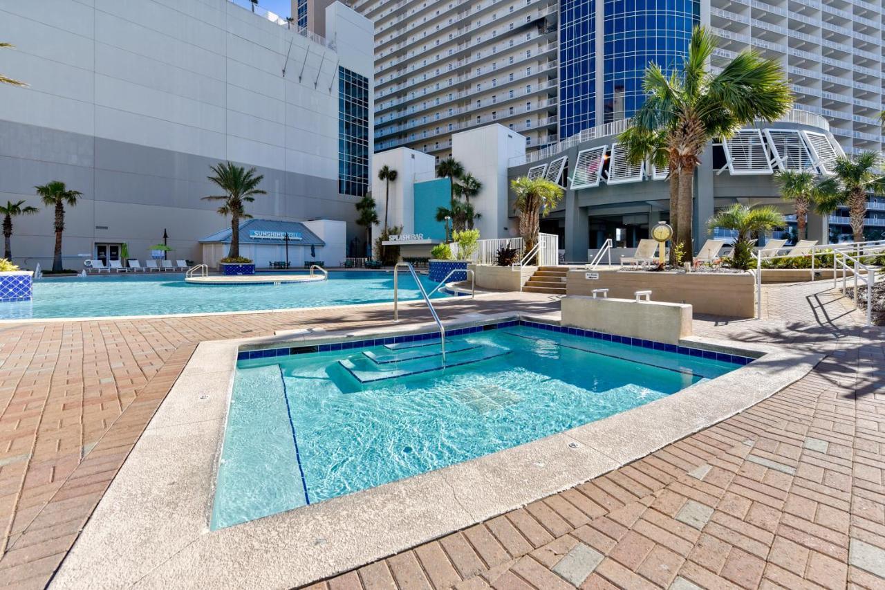 Holiday home Laketown Wharf #1117 By Book That Panama City Beach