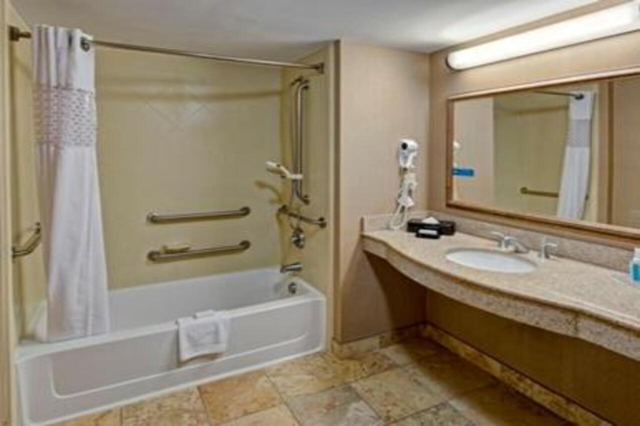 Express & Destin - Miramar By Ihg Hotel 3*