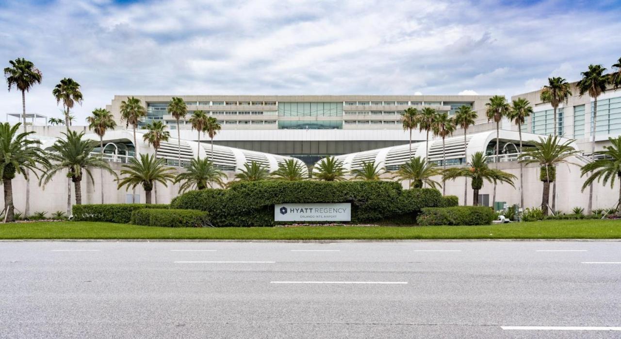 Hyatt Regency International Airport 4*