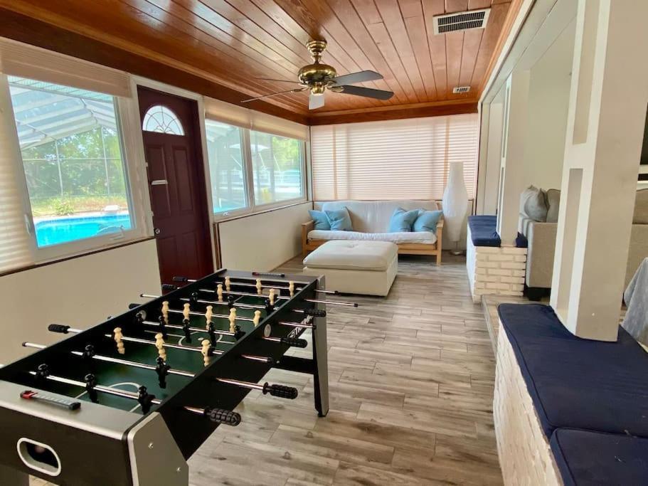 Holiday home Lakefront 7 Bedroom Duplex, Pool, Boat, And Hottub Orlando