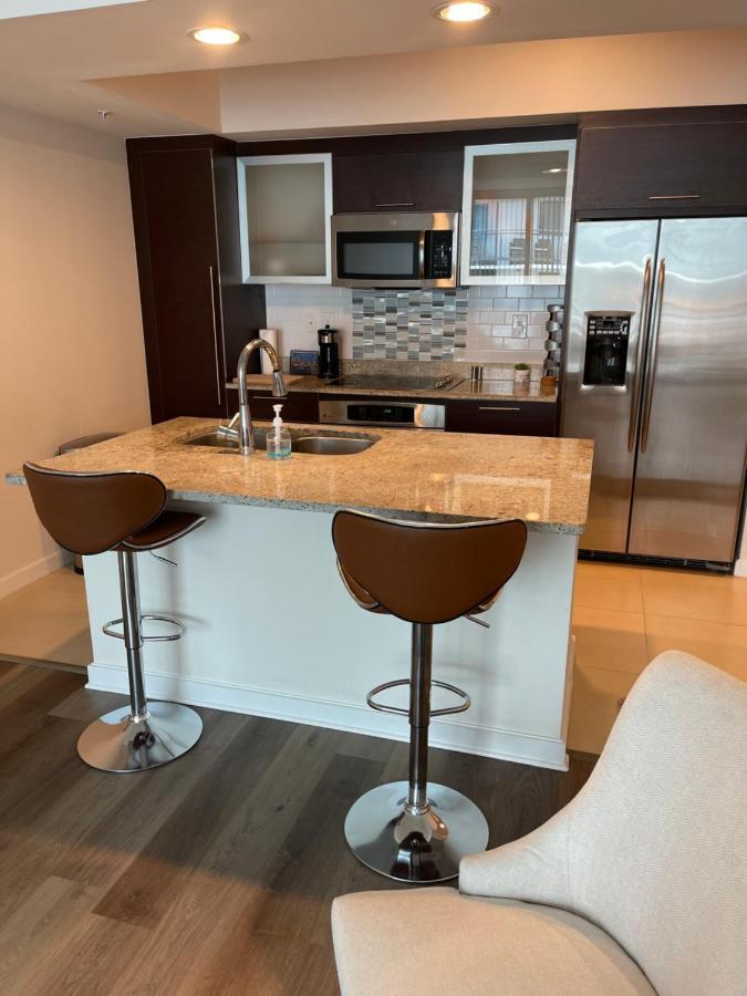 Apartment Entire Condo 2/1 Channelside Tampa 2Min To Ybor City