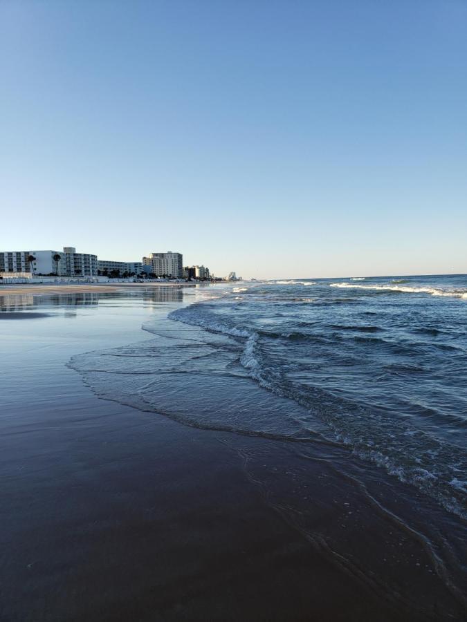 Hawaiian Resort Daytona Beach Shores
