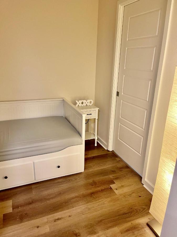 Entire Condo 2/1 Channelside Tampa 2Min To Ybor City * Tampa