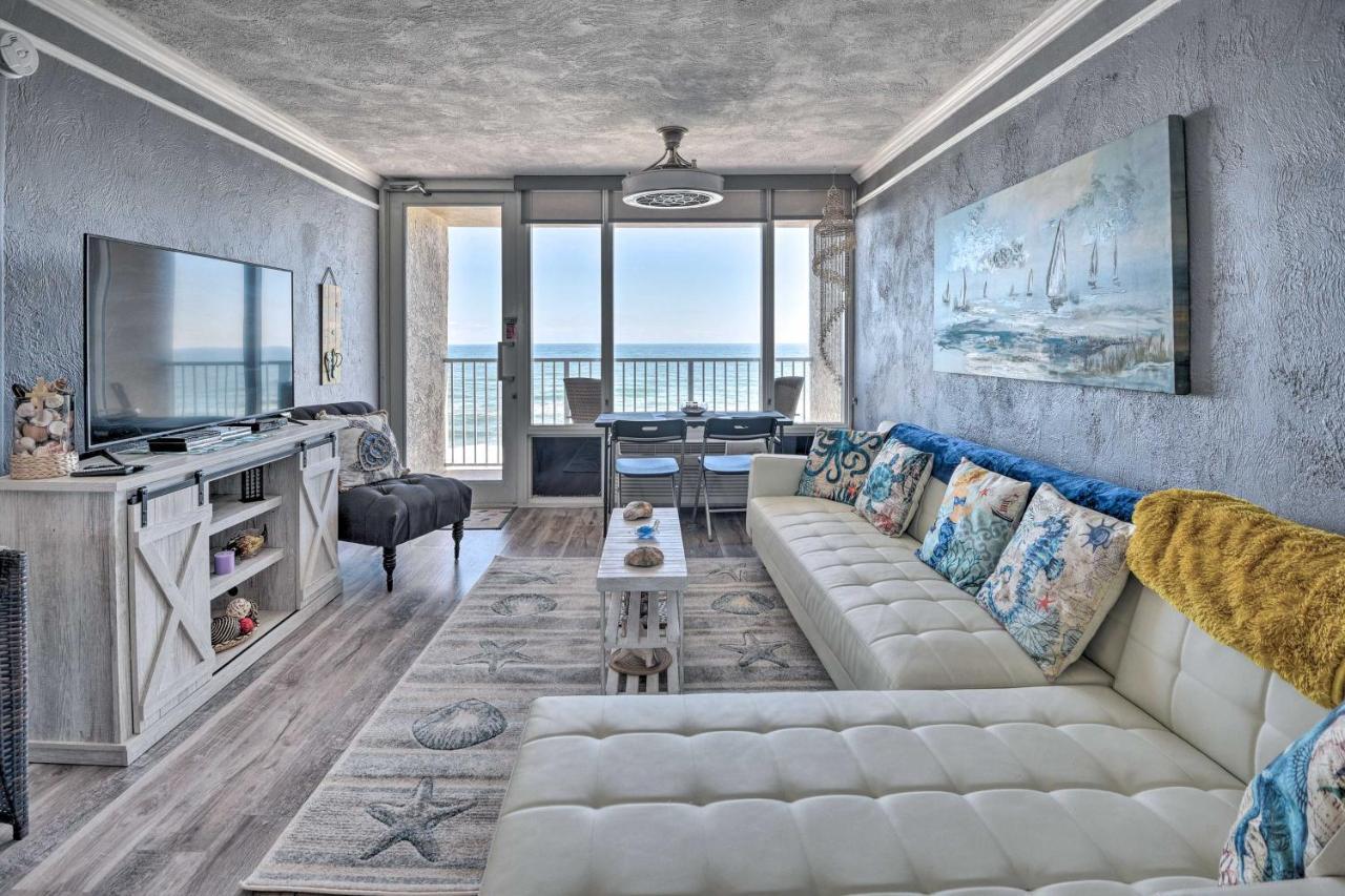 Apartment Bright Daytona With Community Pool!