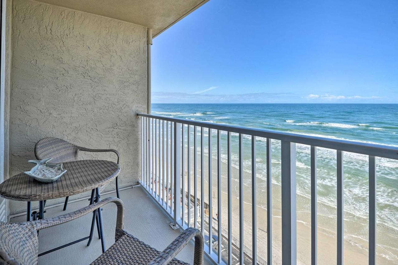 Apartment Bright Daytona With Community Pool!