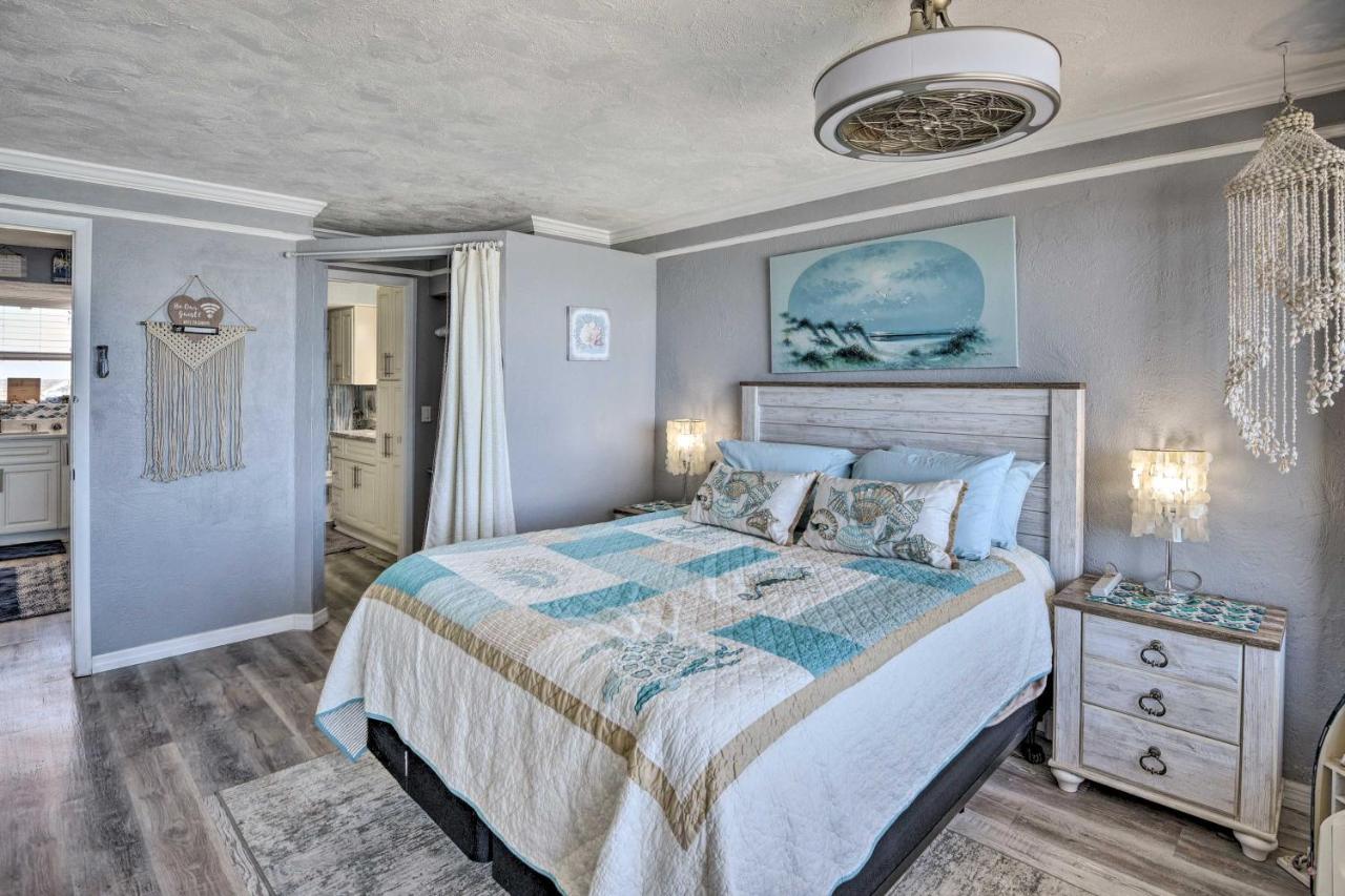 Bright Daytona With Community Pool! Apartment