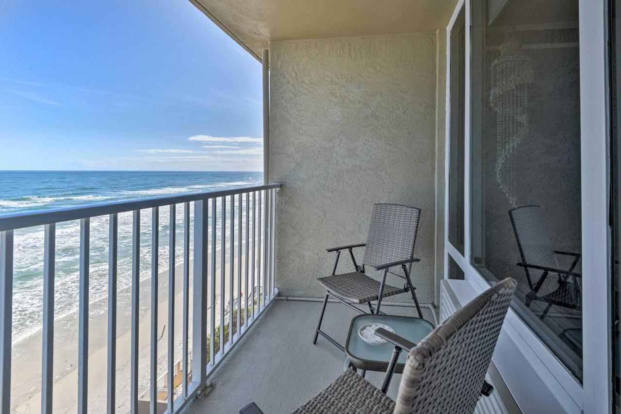 Bright Daytona With Community Pool! * Daytona Beach
