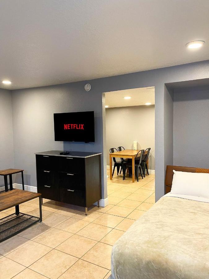 Resort Celebration Suites 3*