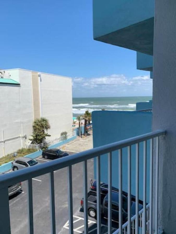 Fountain * Daytona Beach