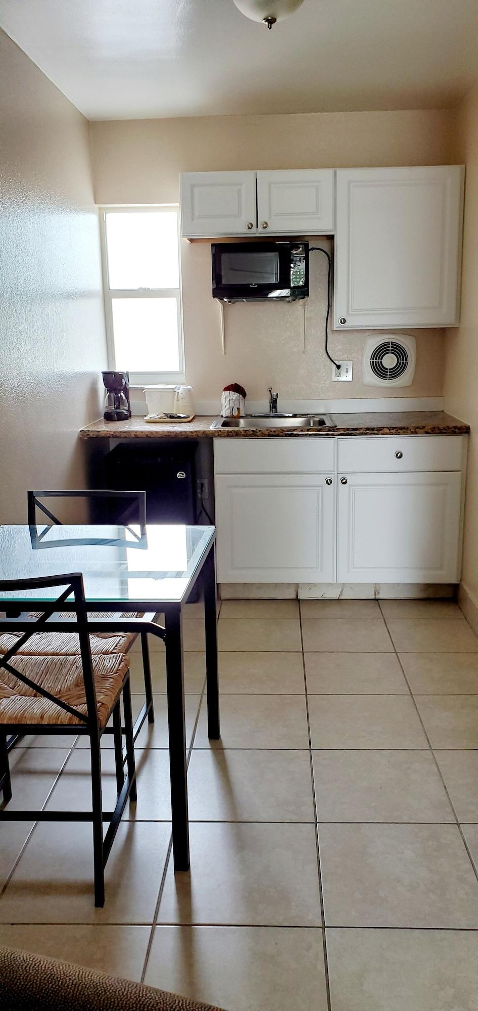 Clearwater Hotel 2*