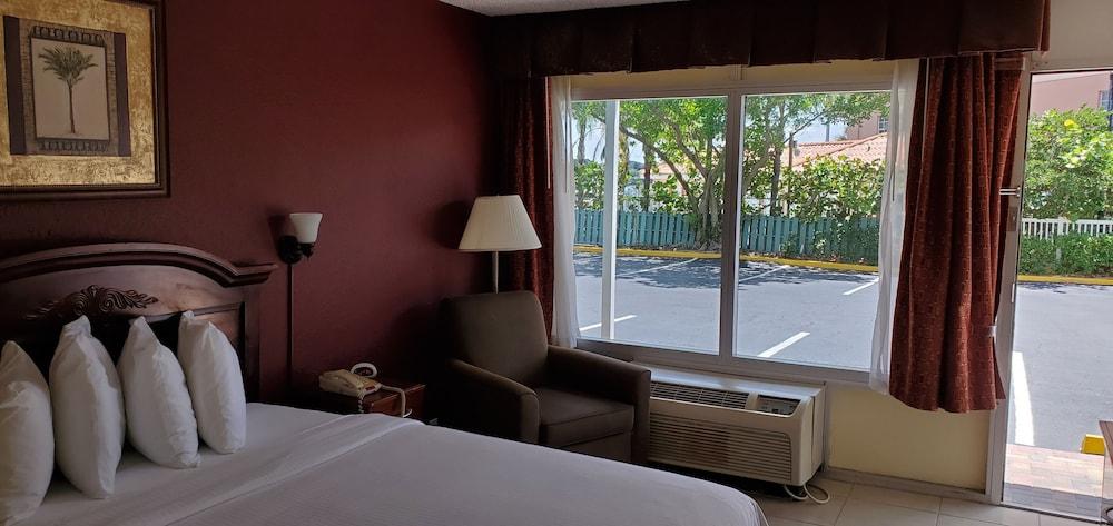 Clearwater Hotel