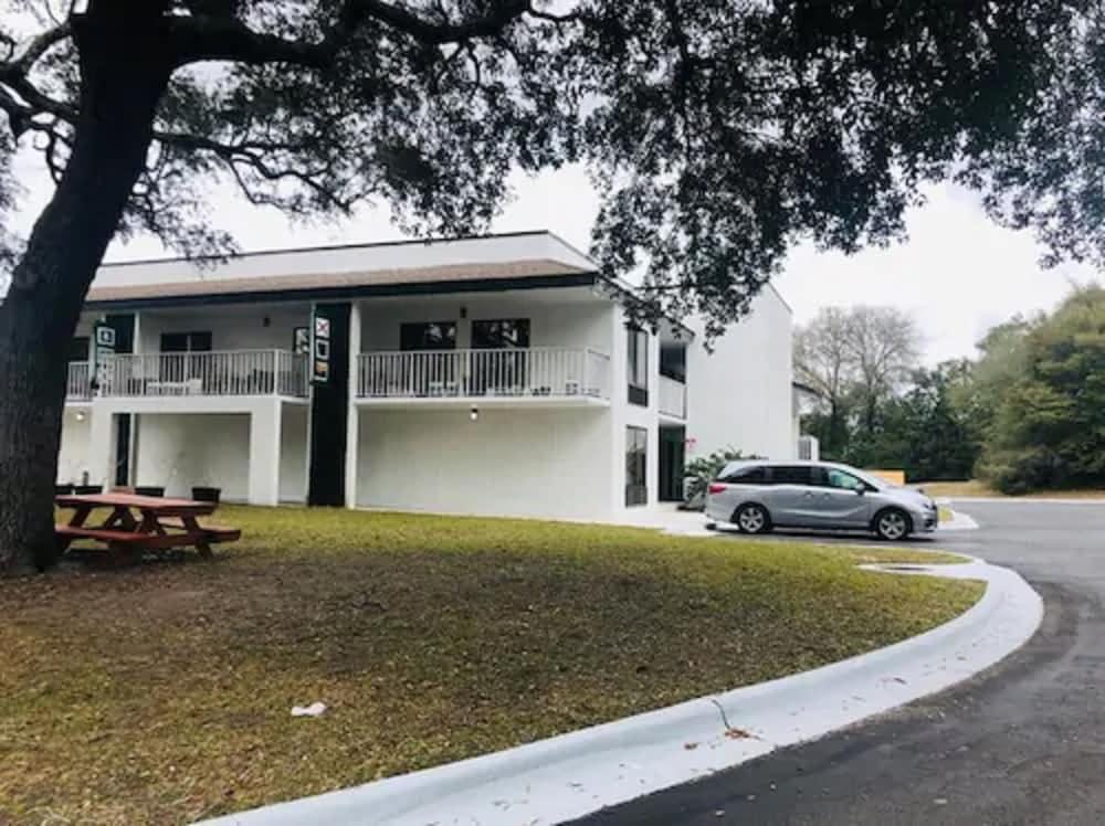 Quality At Eglin Afb Inn
