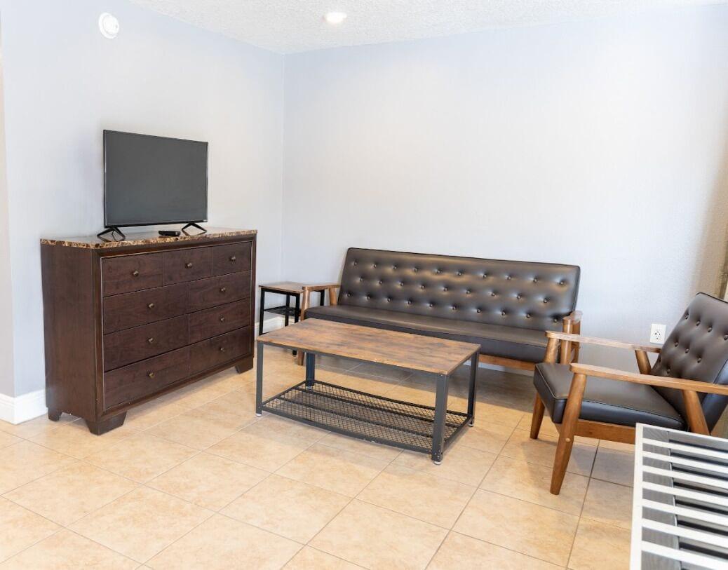 Celebration Suites 3*