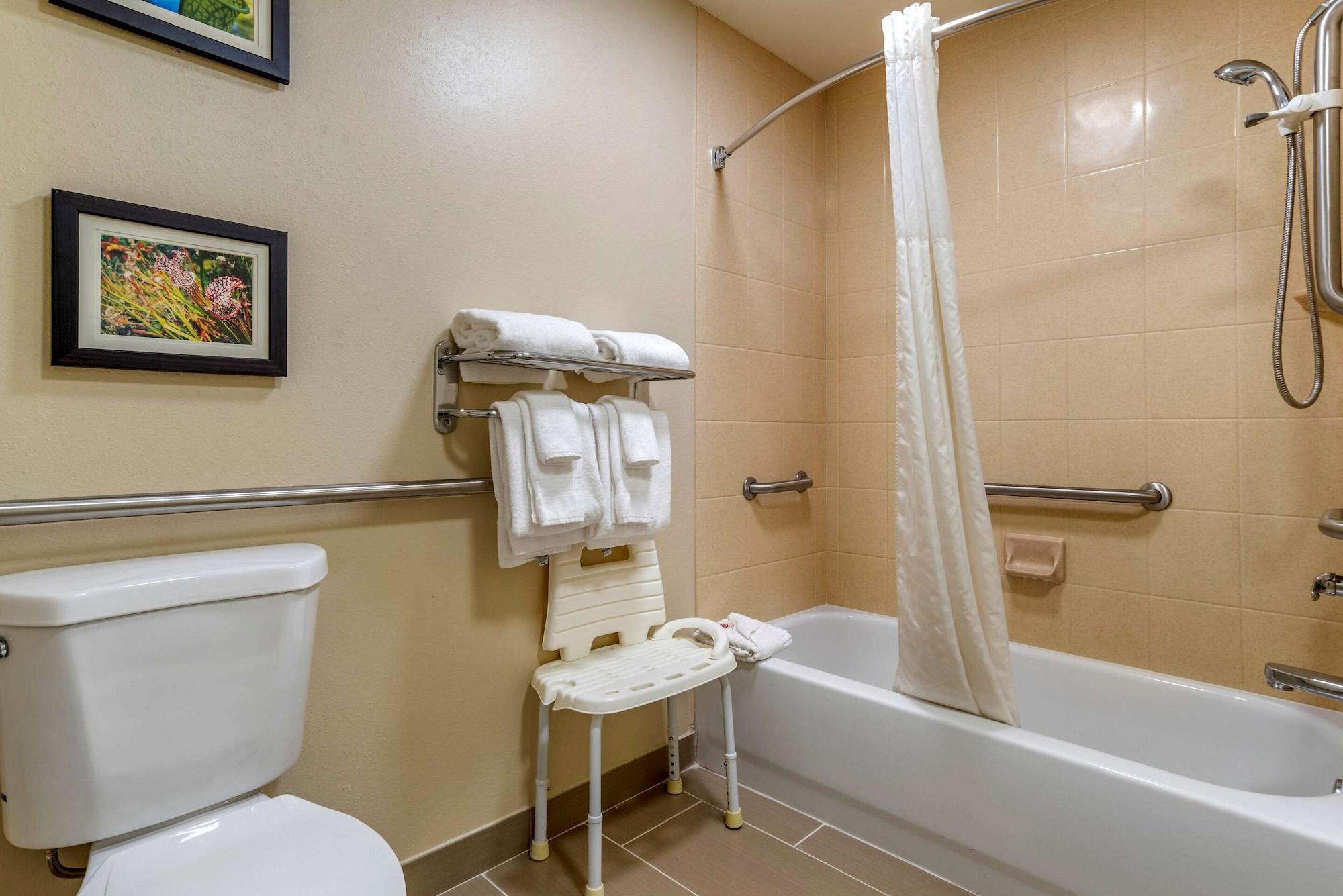 Comfort Near Eglin Air Force Base Hotel