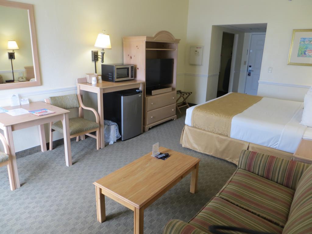 Days By Wyndham Daytona Oceanfront 3* Daytona Beach