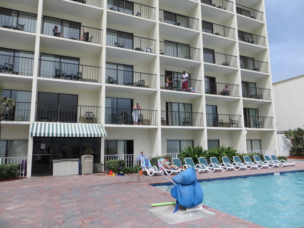 Days By Wyndham Daytona Oceanfront Daytona Beach