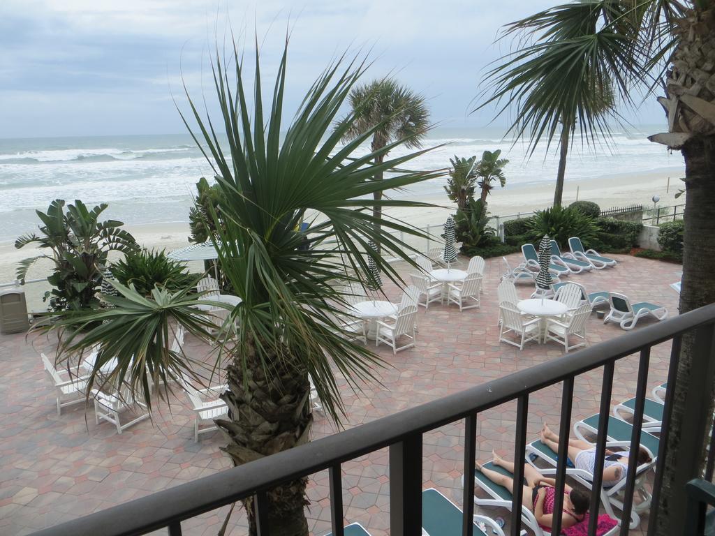 Days By Wyndham Daytona Oceanfront Hotel 3*