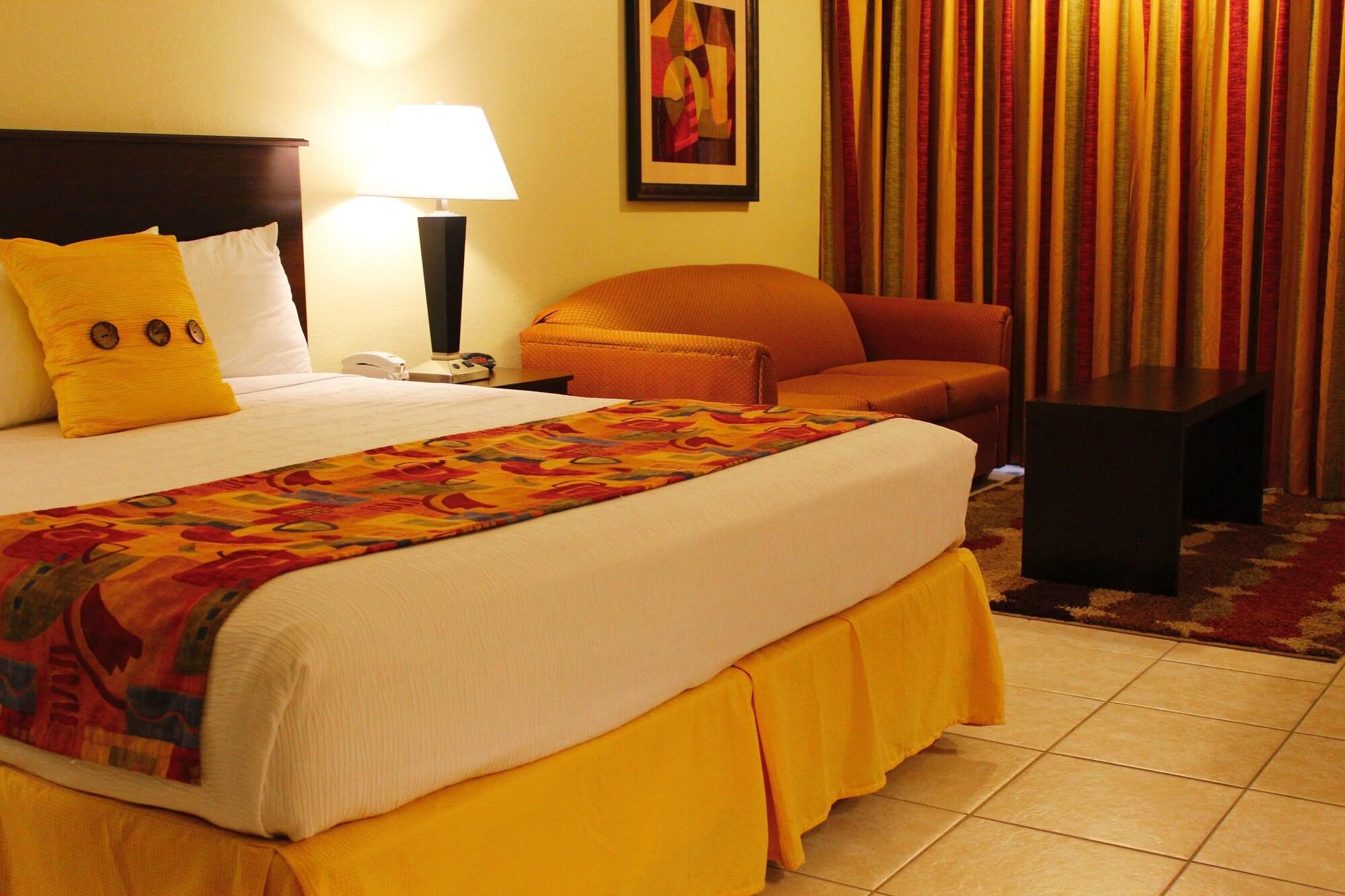 Champions World Resort 3*