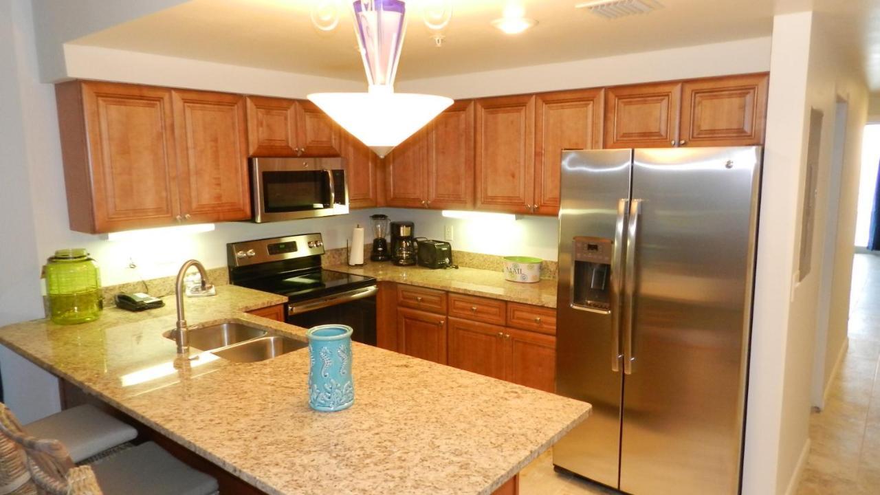 7th Floor 2 Bedroom Direct Oceanfront 3 Balcony's Ocean Walk - Daytona Funland 701 Apartment Daytona Beach