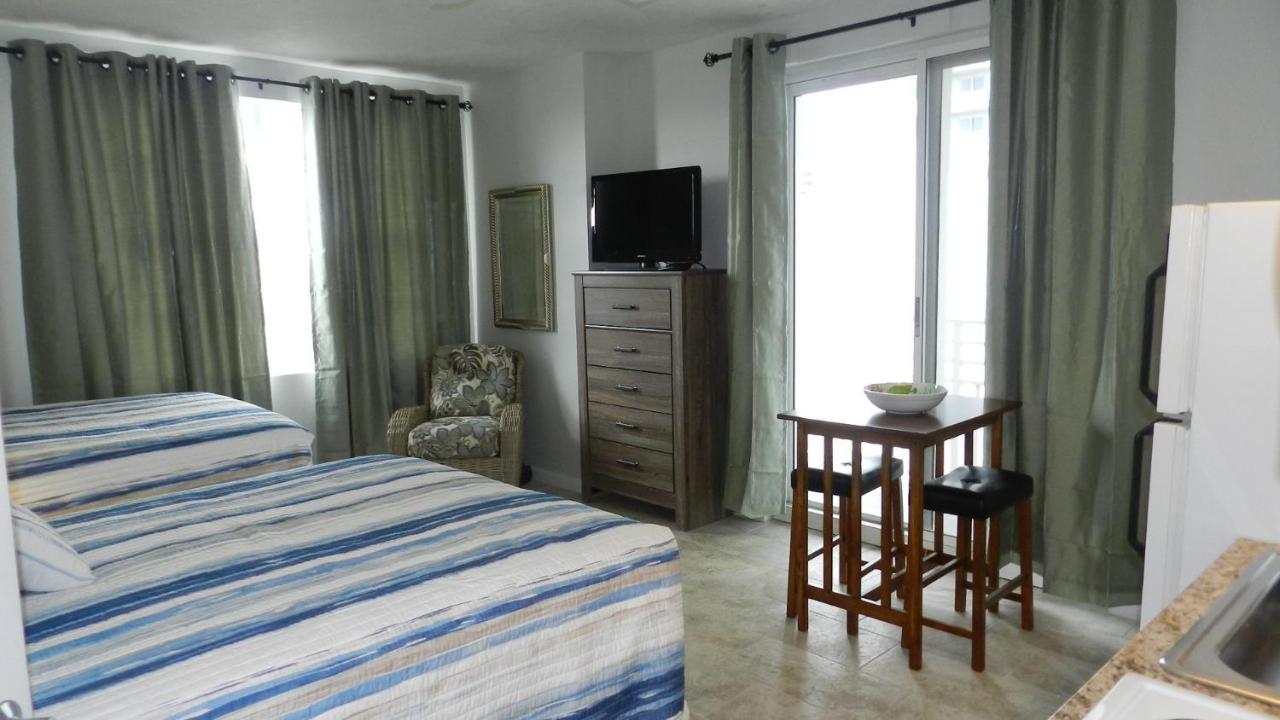 7th Floor 2 Bedroom Direct Oceanfront 3 Balcony's Ocean Walk - Daytona Funland 701 Apartment