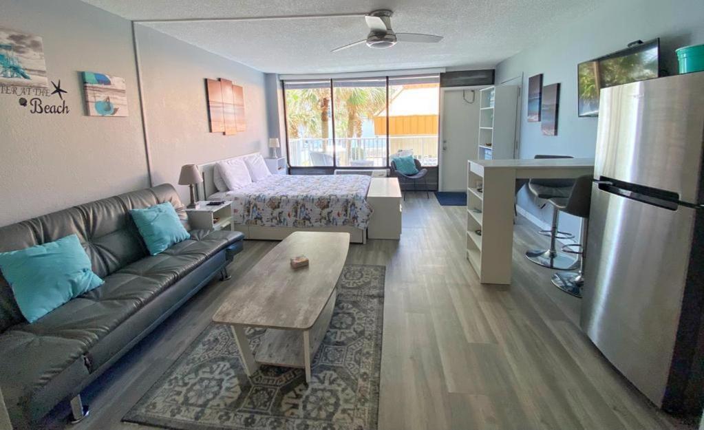 Hotel Castaways Daytona Beach