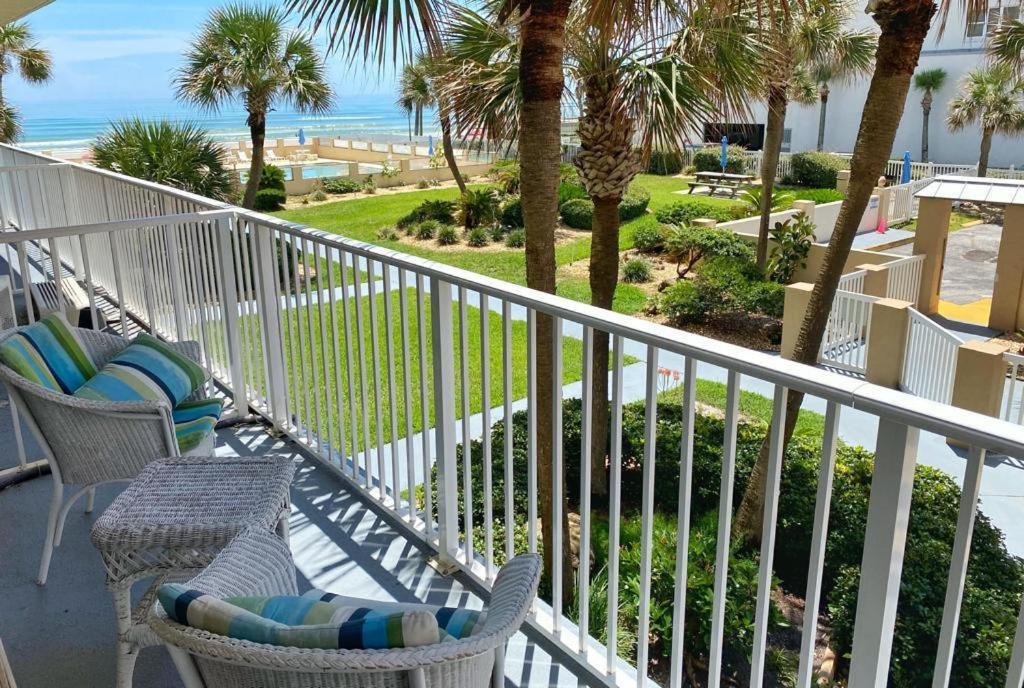 Castaways Hotel Daytona Beach