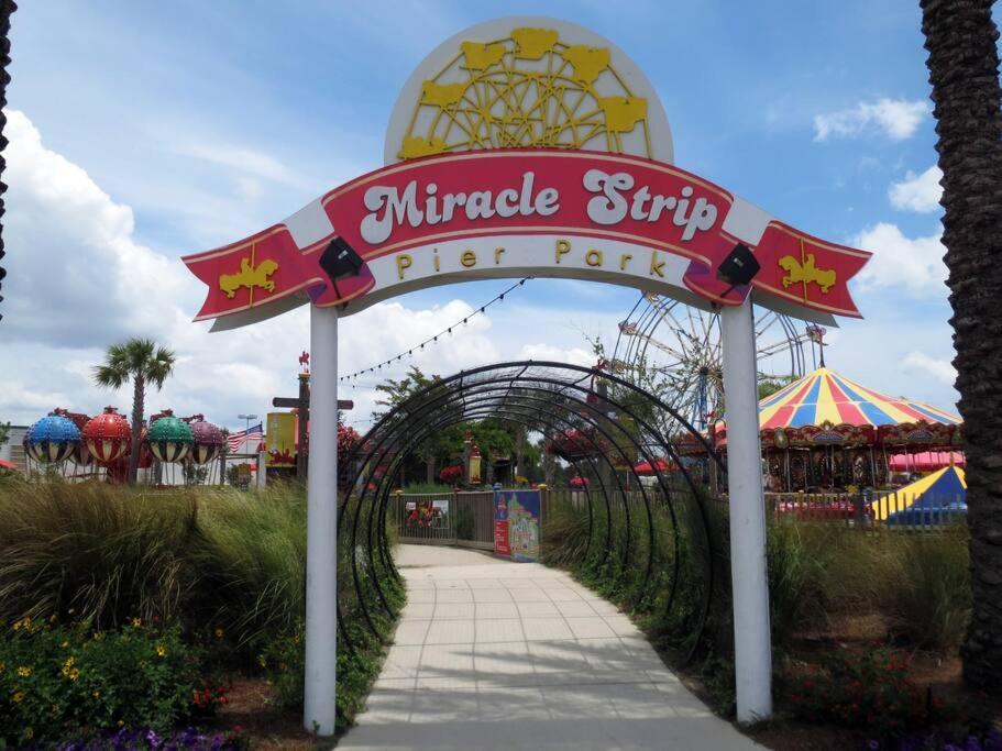 Apartment Tropic Winds 1701 Premium Corner Unit With 2 Parkings! Free Chairs Service! Panama City Beach