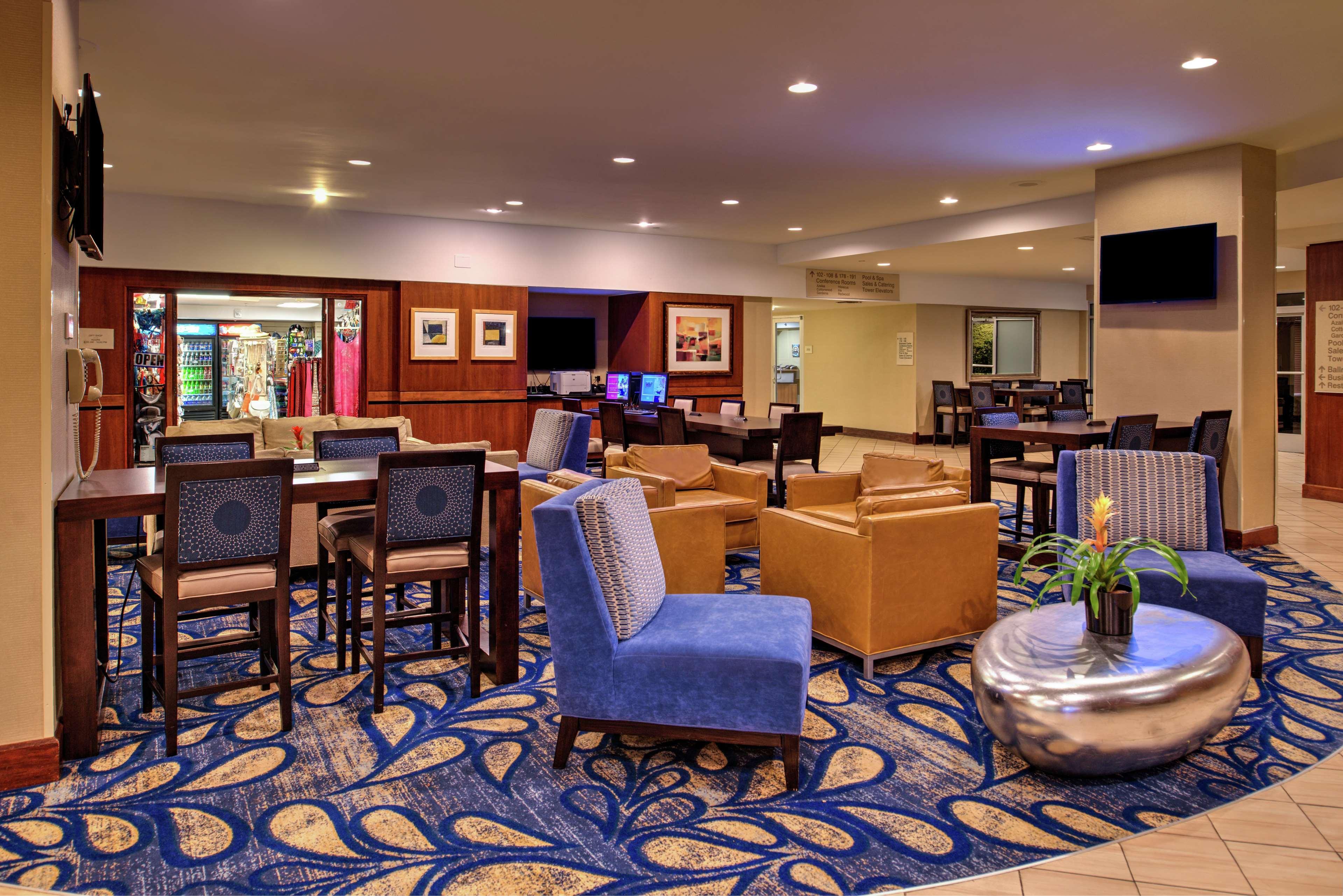 Hotel Doubletree By Hilton Airport-westshore