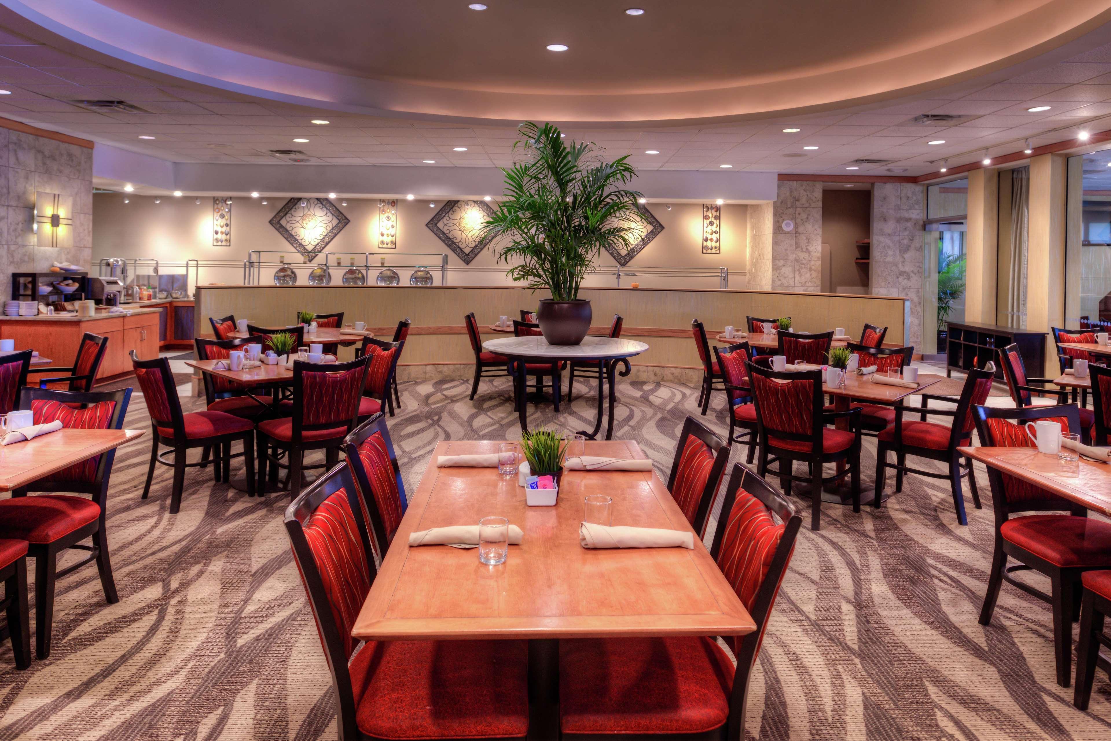 Doubletree By Hilton Airport-westshore