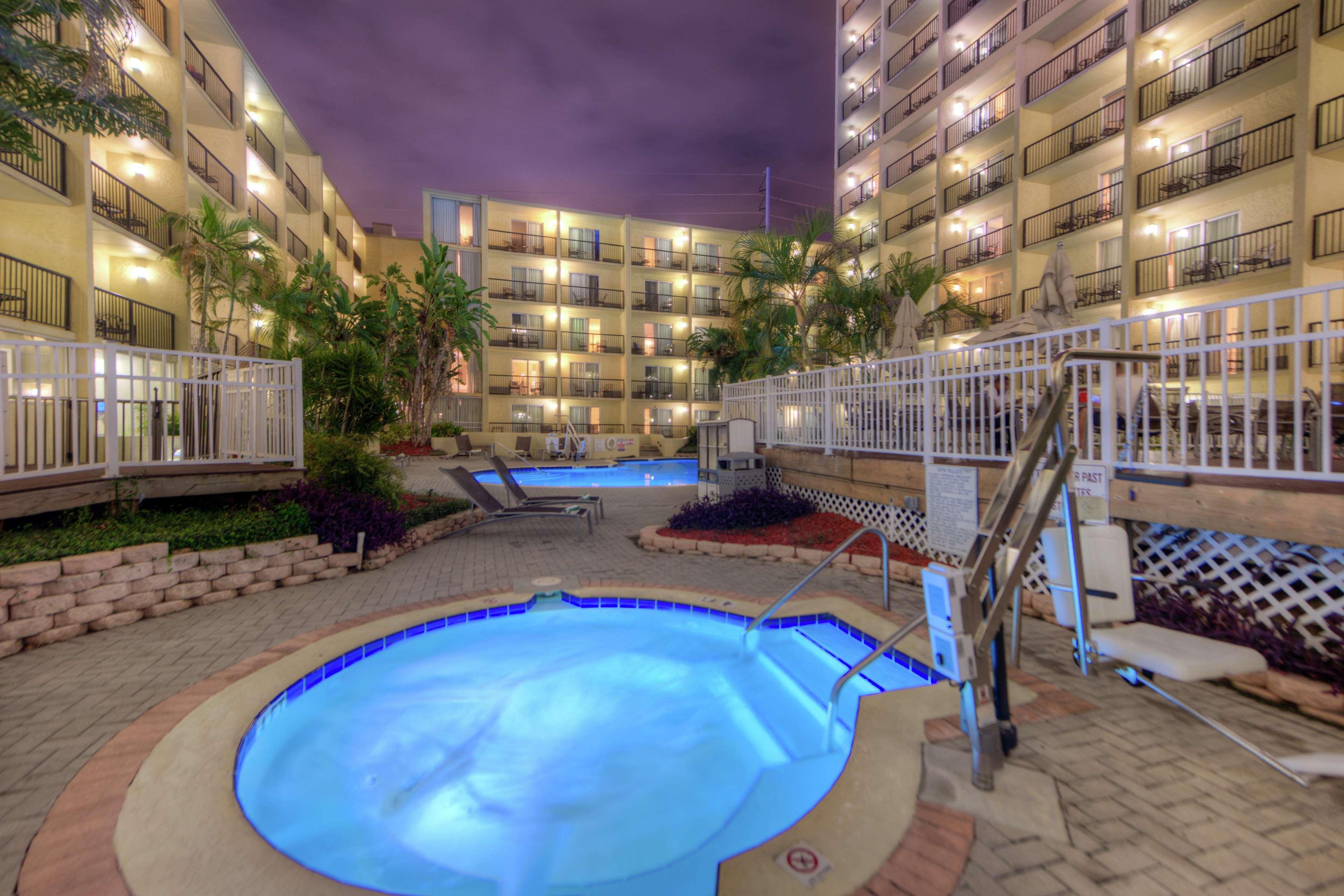 Hotel Doubletree By Hilton Airport-westshore 3*