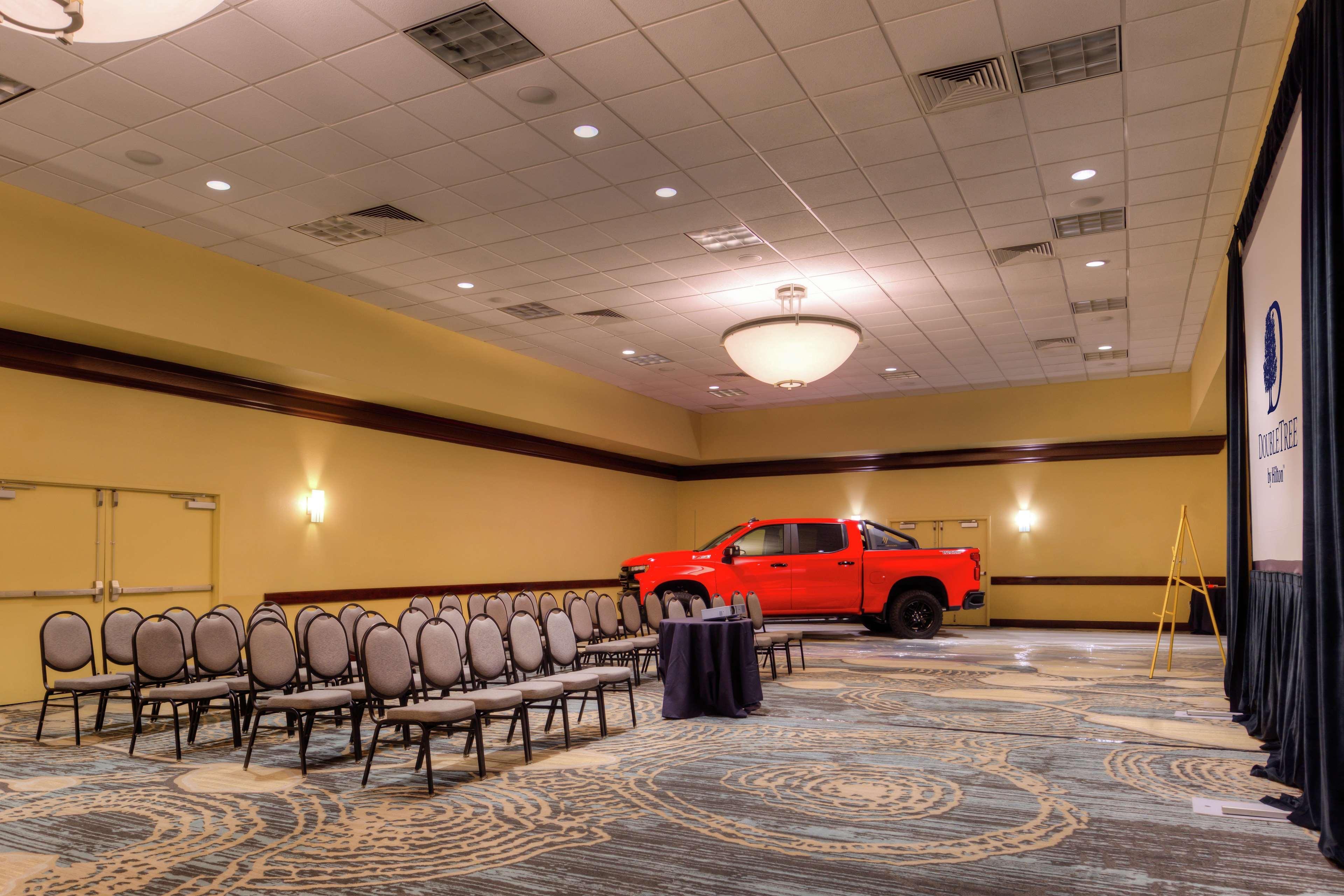 Hotel Doubletree By Hilton Airport-westshore 3*