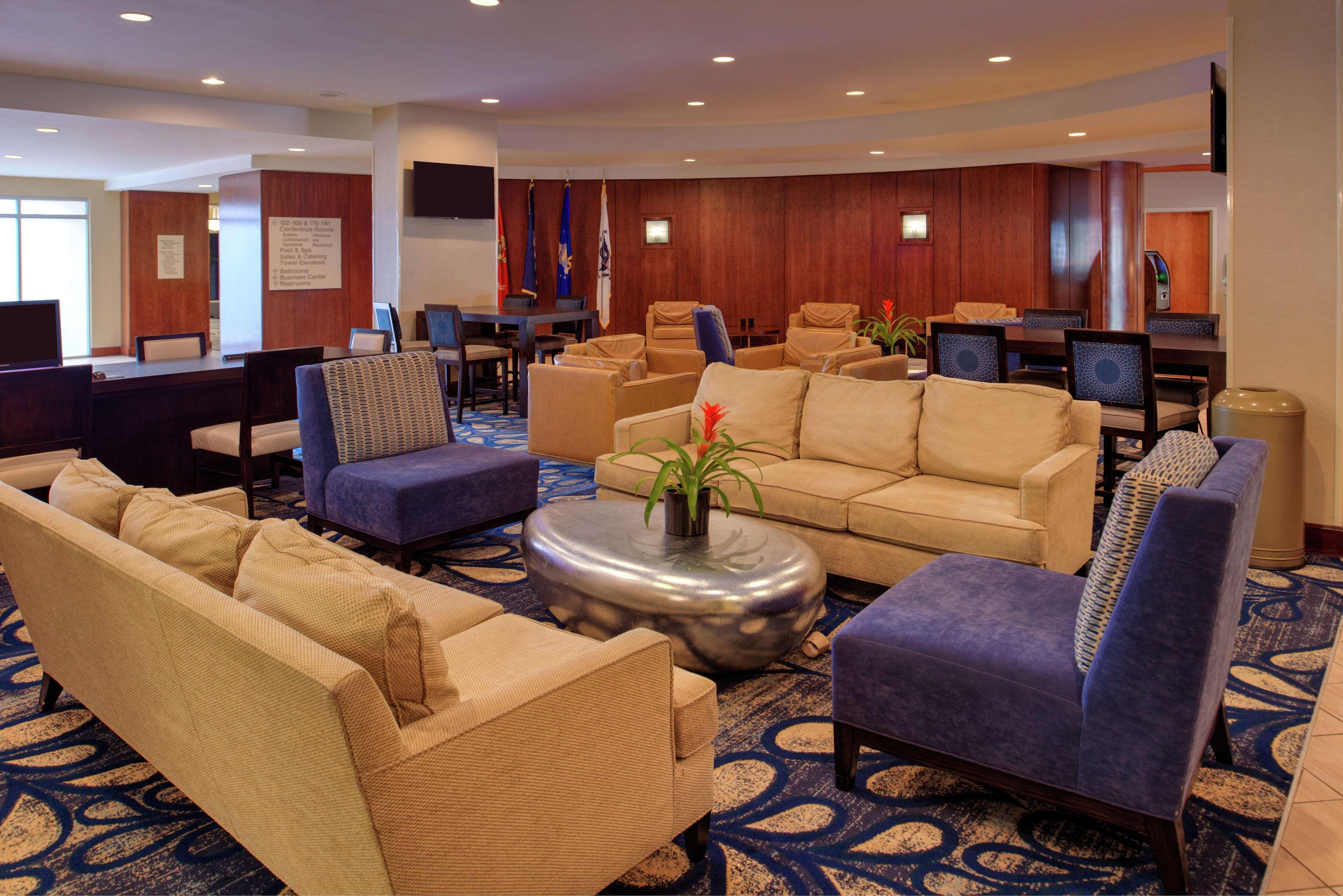 Hotel Doubletree By Hilton Airport-westshore 3*