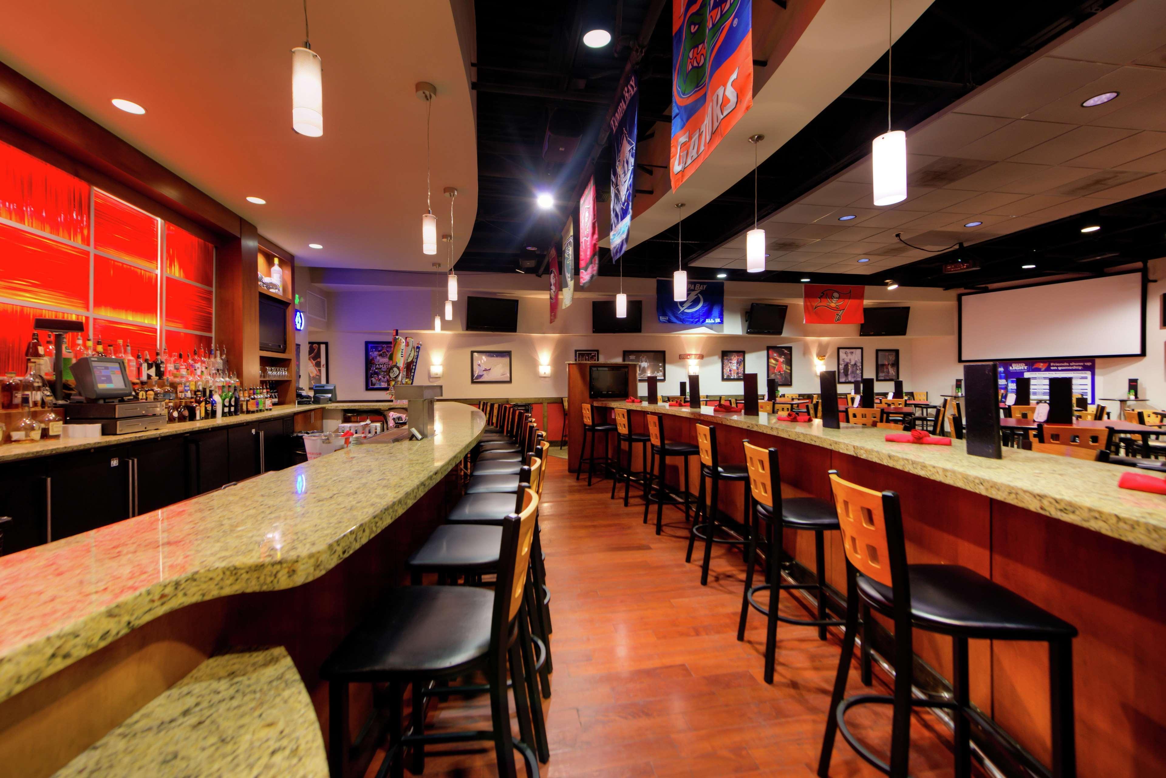 Doubletree By Hilton Airport-westshore Hotel