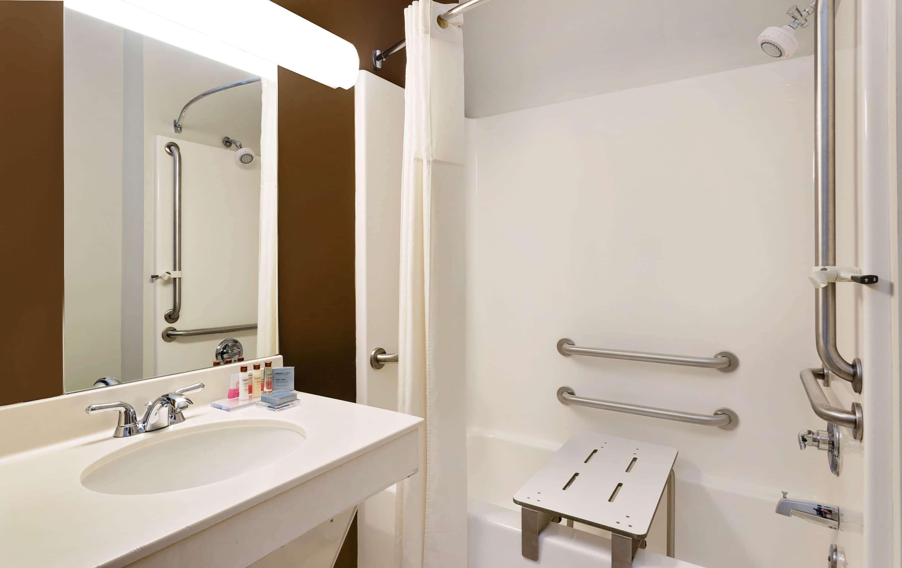 Wingate By Wyndham 3*