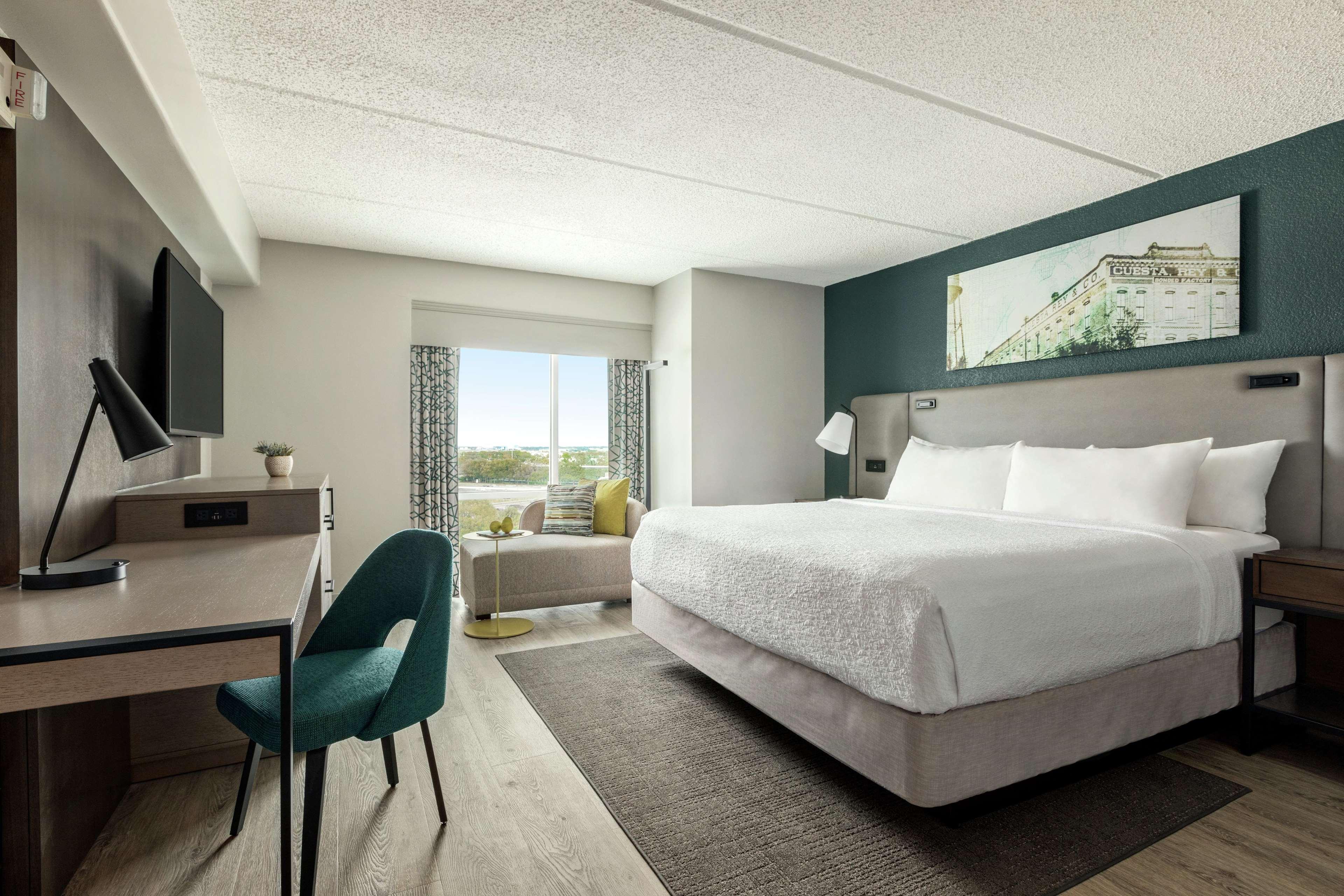 Alba Tampa, Tapestry Collection By Hilton Hotel 4*