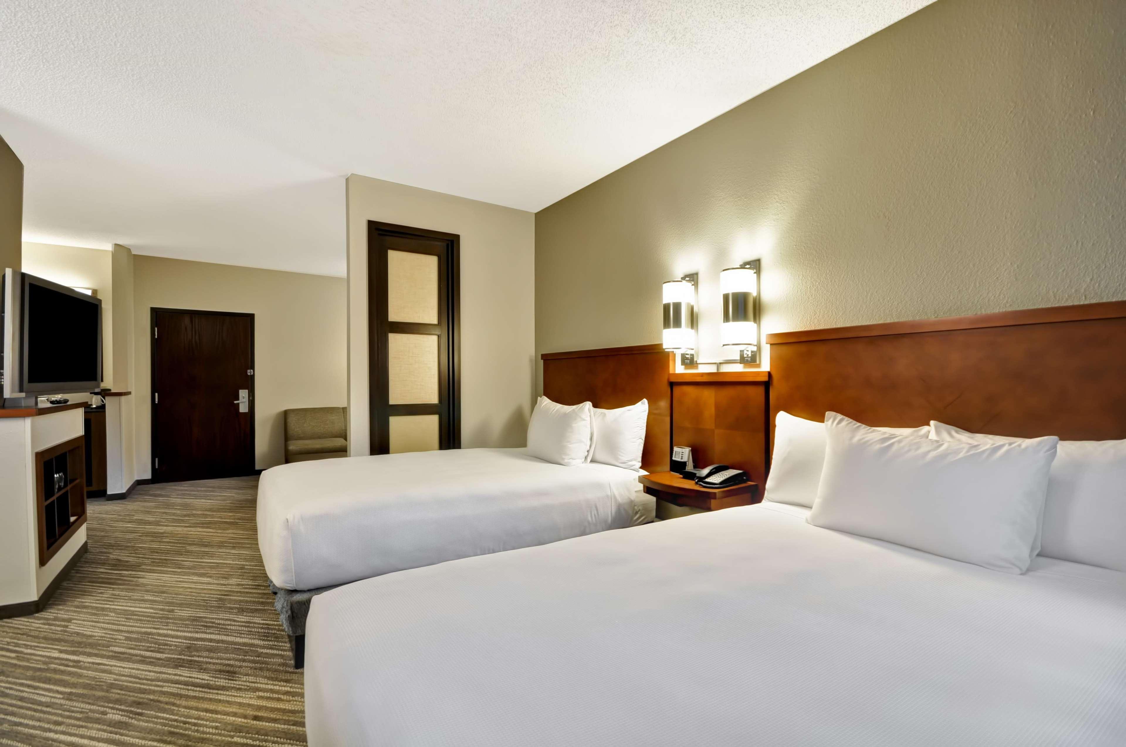 Hyatt Place Airport/westshore