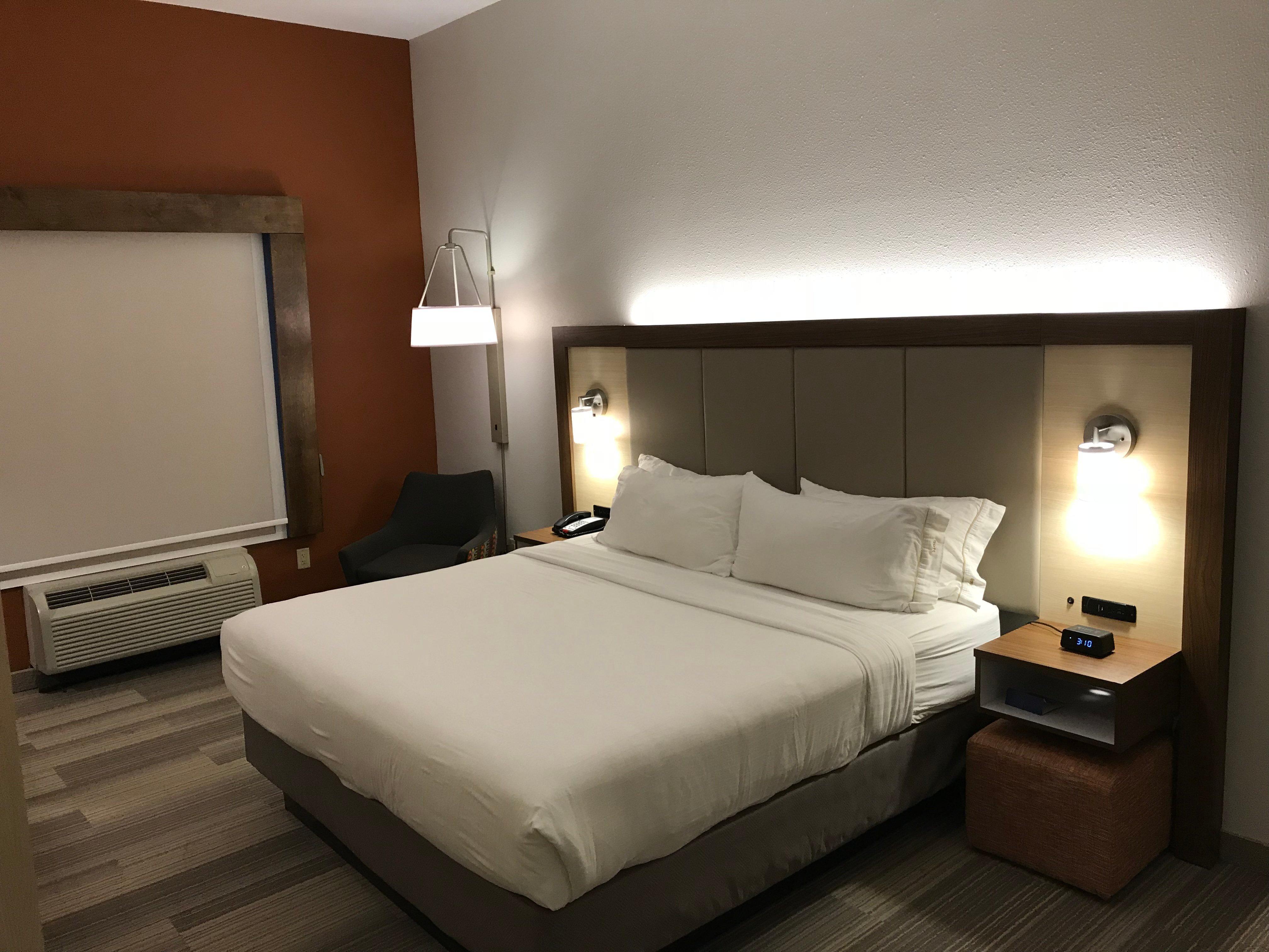 Express Orlando - South By Ihg Davenport